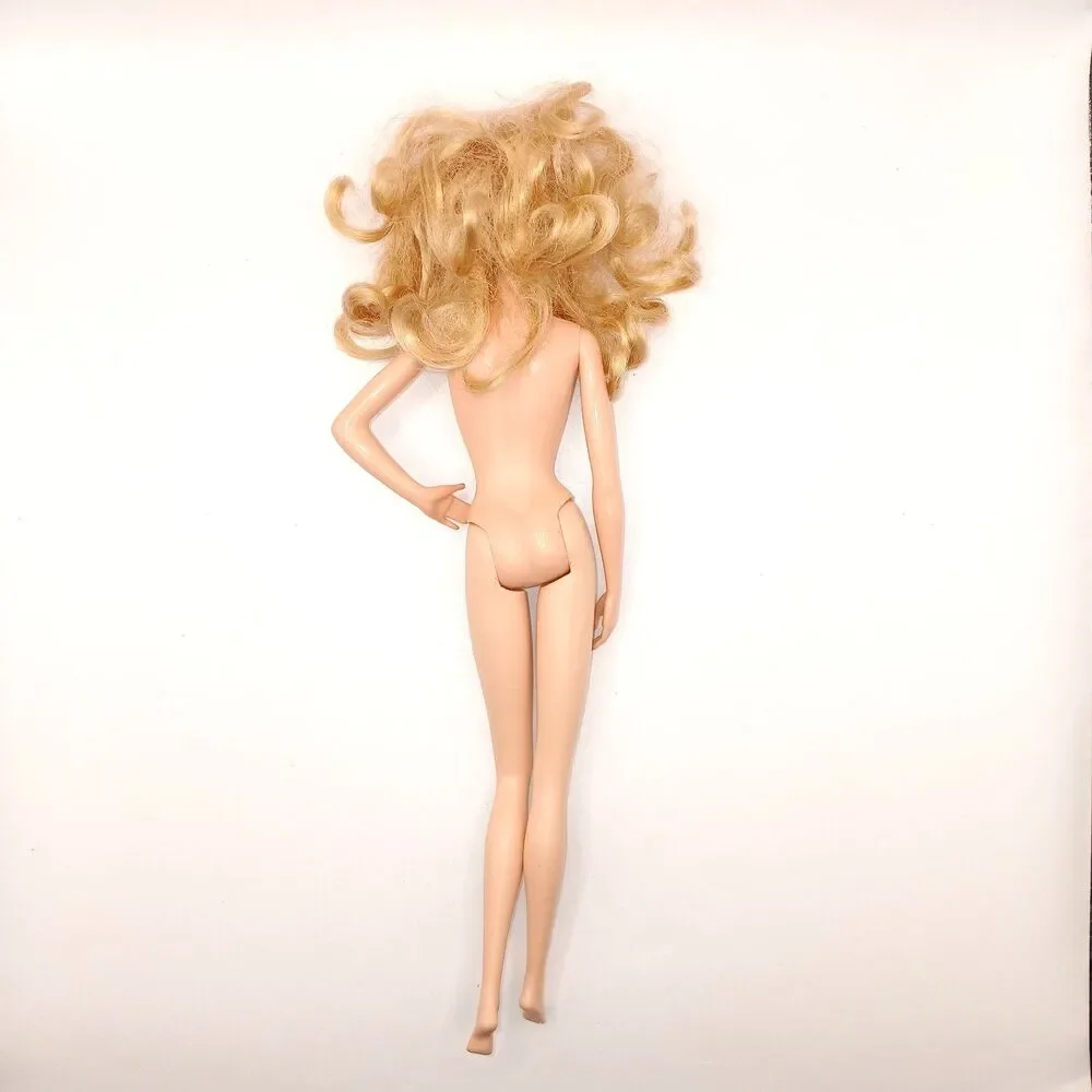 Barbie Model Muse Doll Hip Pose Red Lips Teeth Show 2 Tone Blonde Hair 2015